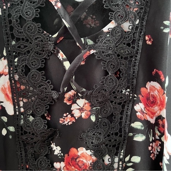 KISMET Floral Spaghetti Strap Blouse Size XS - Picture 6 of 7